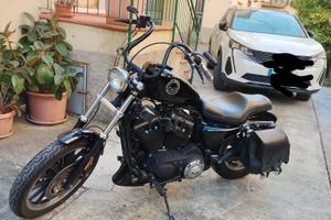 Harley Davidson 883R Sportster 