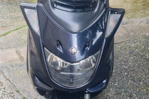 Yamaha majesty 250