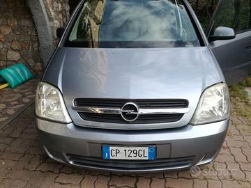 Opel Meriva turbo diesel  1.700cc.