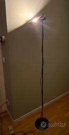 Lamapada piantana nera dimmerabile