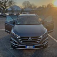 Hyundai tucson 2015