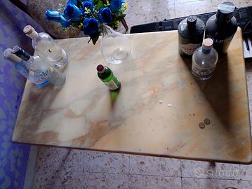 tavolo in marmo