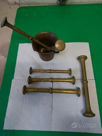 Mortaio e pestelli in bronzo