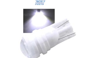 LAMPADA LED T10 CON LENTE DI INGRANDIMENTO