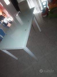 tavolo in vetro temperato 