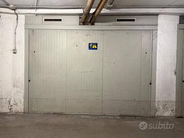 Box / Garage di 25 m² a Padova