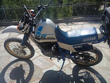 Suzuki DR 600 - 1987