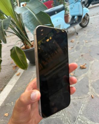 I phone 16 pro max