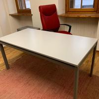 Tavolo riunione di qualità - ultima possibilità!