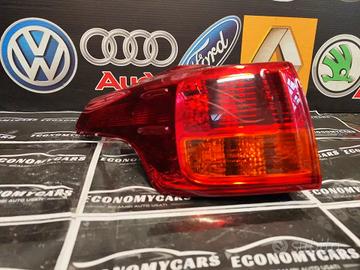 Fanale Posteriore Sinistro Toyota Rav 4 (013-015)