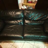 Divano tre posti pelle + cyclette professionale