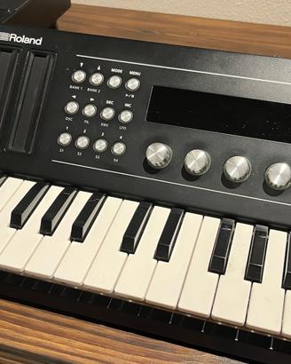 Roland A-01 + K-M25