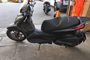 Piaggio Beverly 400 DEL 2023 USATO