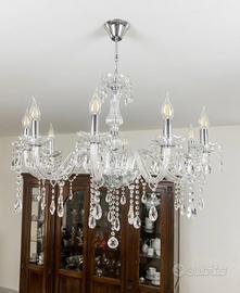 Lampadario in Cristallo con Finiture Cromate