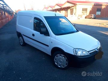 OPEL COMBO 13OO MULTIJET NEOPATENTATI 