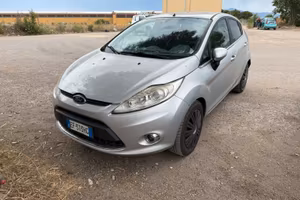 Ford fiesta titanium