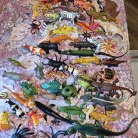 Animali in gomma e plastica
