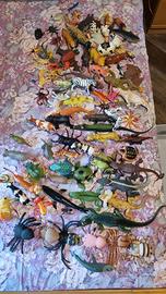 Animali in gomma e plastica