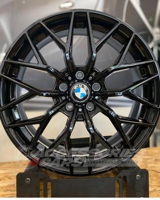 Set cerchi in lega 18 per BMW modello ViperX EW22