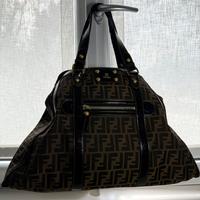 Borsa Fendi maxi zucca monogram