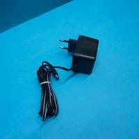 Alimentatore 220 V uscita AC 7,5 V 550 mA, usato,