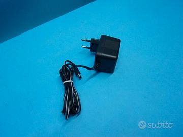 Alimentatore 220 V uscita AC 7,5 V 550 mA, usato,