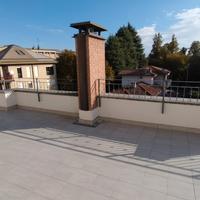 Biassono quadrilocale ultimo piano, terrazzo 60mq