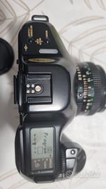 Canon T90 con 50 mm f 1.8 FD