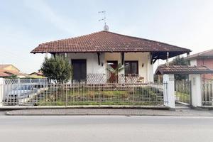 VILLA SINGOLA A CISLAGO