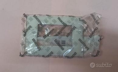 N° 7 BTicino Placca Matix 3p Ghiaccio AM4803CBN