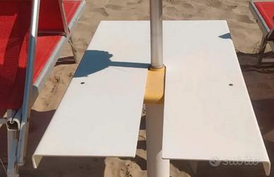 Tavolini per ombrelloni da spiaggia