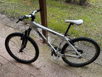 Mountain bike scott