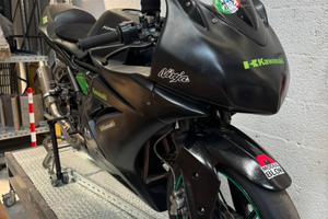 Kawasaki Ninja 250R - pronto pista