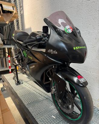 Kawasaki Ninja 250R - pronto pista