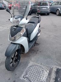 Honda sh 300