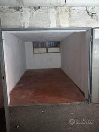 Garage seminterrato a Imola
