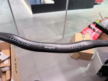 Manubrio hope Carbon