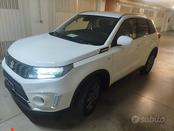 Suzuki Vitara 1.4 Hybrid 2024 stupenda