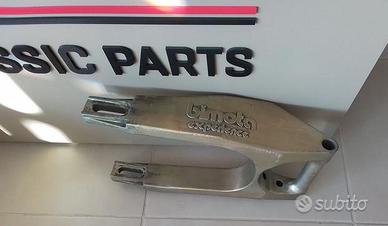 Forcellone in magnesio Bimota SB8K