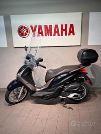 Piaggio Medley 150 black/brown