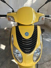 Piaggio carnaby 200