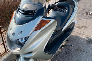 Scooter Majesty 250