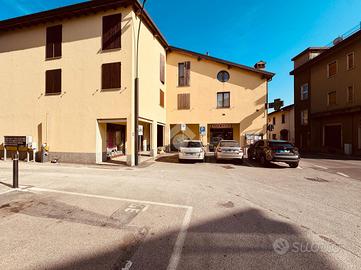 3 LOCALI A CASATENOVO
