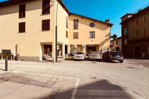 3 LOCALI A CASATENOVO