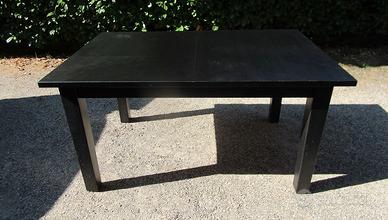 tavolo Ikea in pino massiccio, nero allungabile da