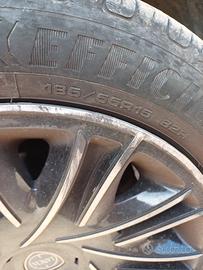 4 pneumatici per ypsilon ibrida