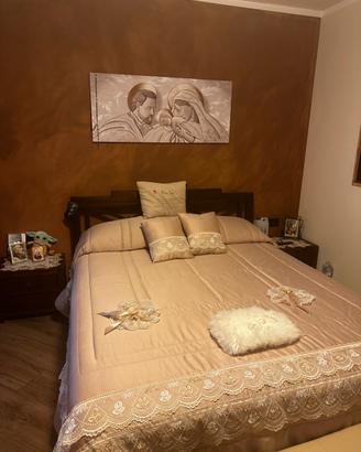 Letto im legno massello stile etnico