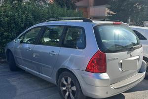 Peugeot 307 1.6 benzina e impianto a metano
