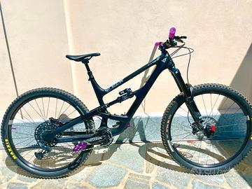 YT Capra Core 3 Enduro