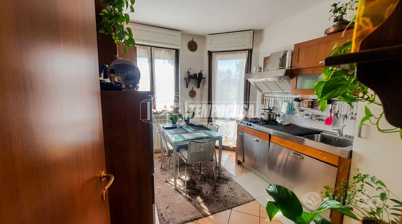 Apartment in TO - Vista 2
